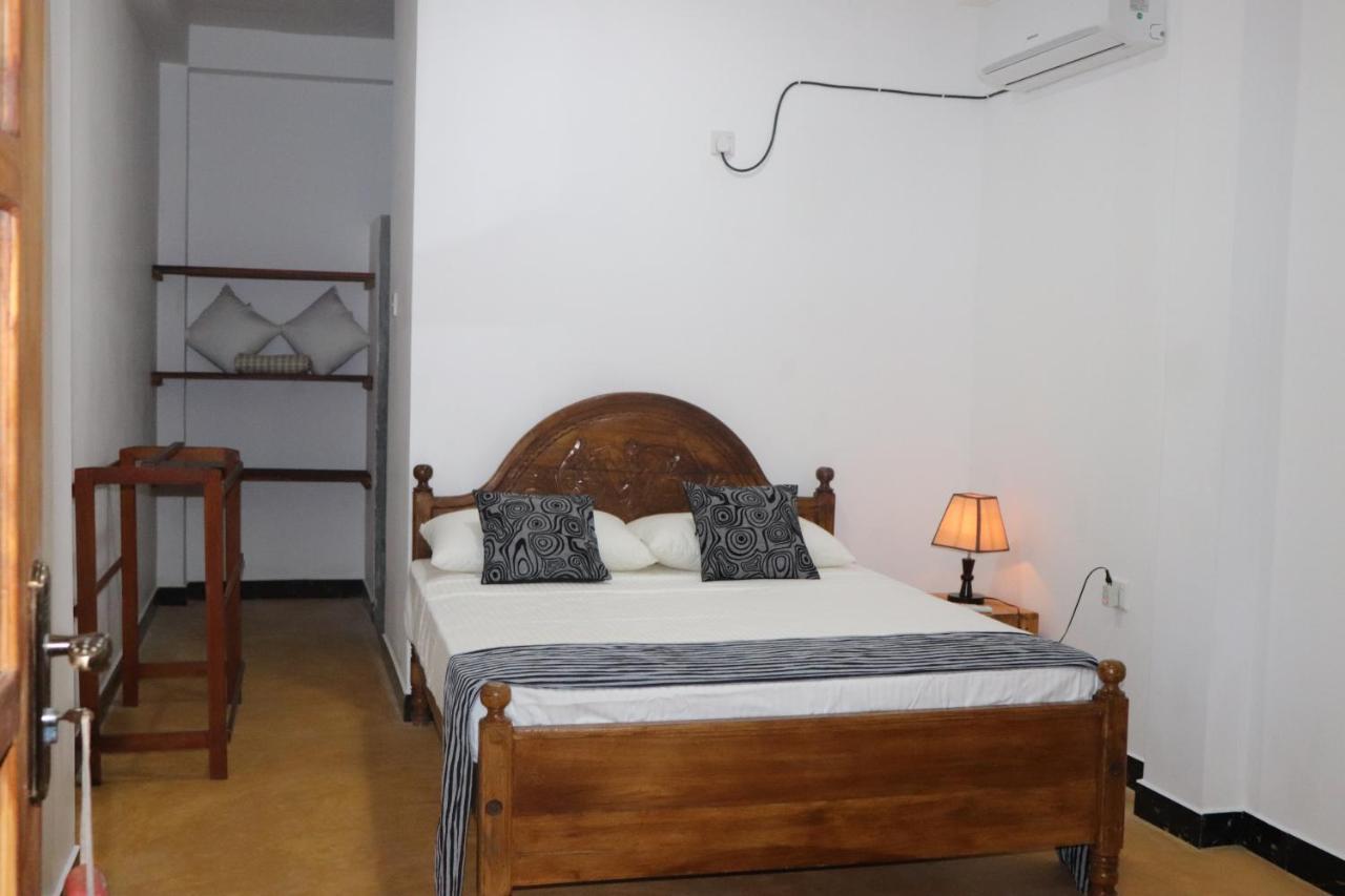 Relax Beach House Tangalle Luaran gambar