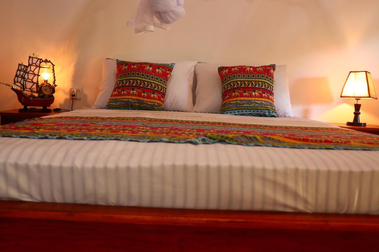Relax Beach House Tangalle Luaran gambar