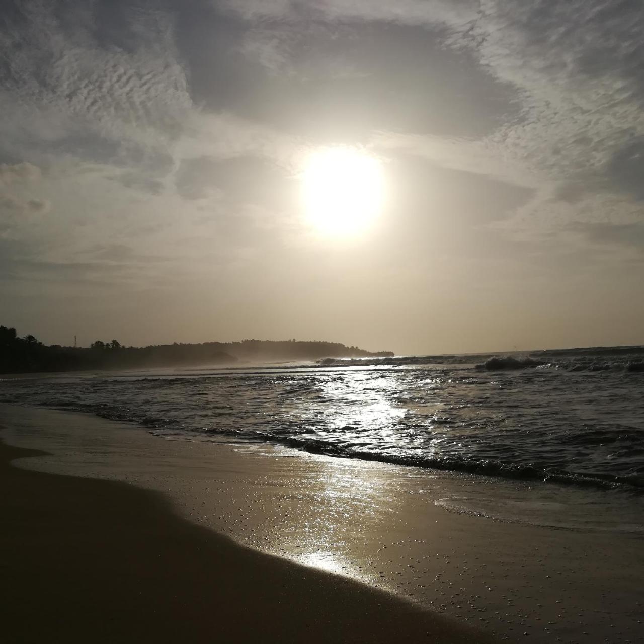 Relax Beach House Tangalle Luaran gambar
